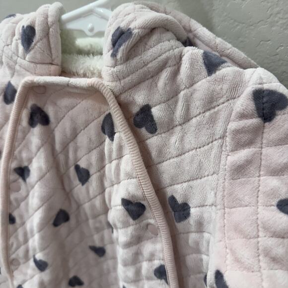 Nordstrom Pink Heart Quilted Bear Ears Bunting - Picture 3 of 11